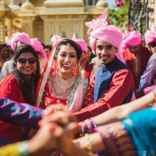 magnificent-royal-gujarati-wedding-chunda-palace-udaipur-varuns-click-photography-39